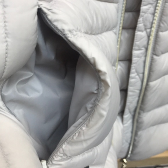 NWT,Women's Orobos Classic Down Vest cream petal - Picture 10 of 16